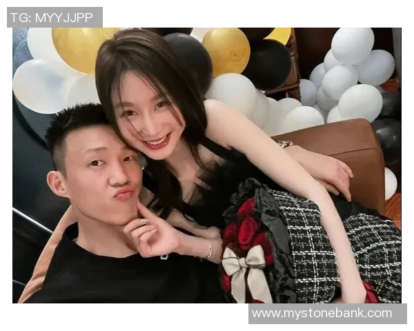 周鹏：从篮球场上的拼搏者到生活中的榜样，激励年轻一代追逐梦想的传奇之路