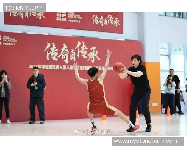 篮球明星亲临现场传授技巧助力青少年篮球梦想成真